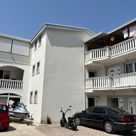 Villa Ajsa Bar Luaran gambar